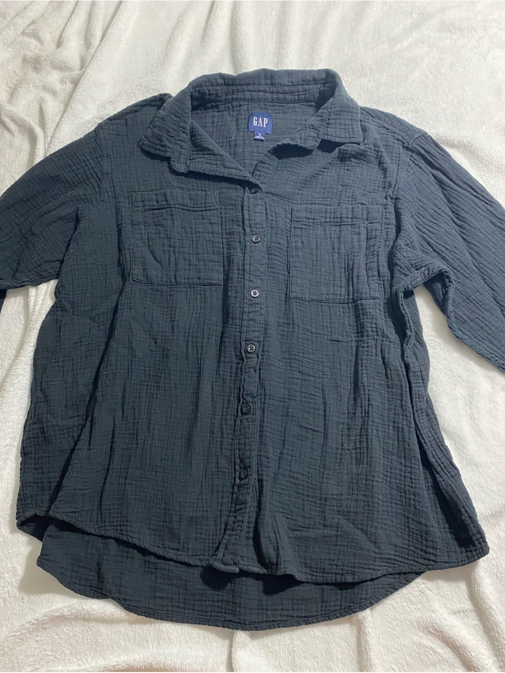 GAP Women's Black Textured Button-Down Shirt